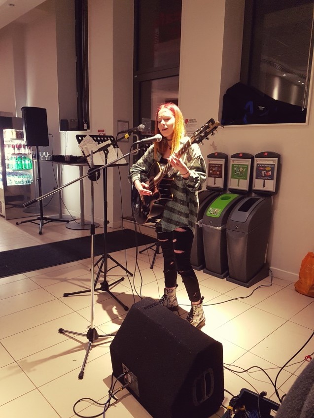 Abi Steadman performs at LSE Chill - January 2017