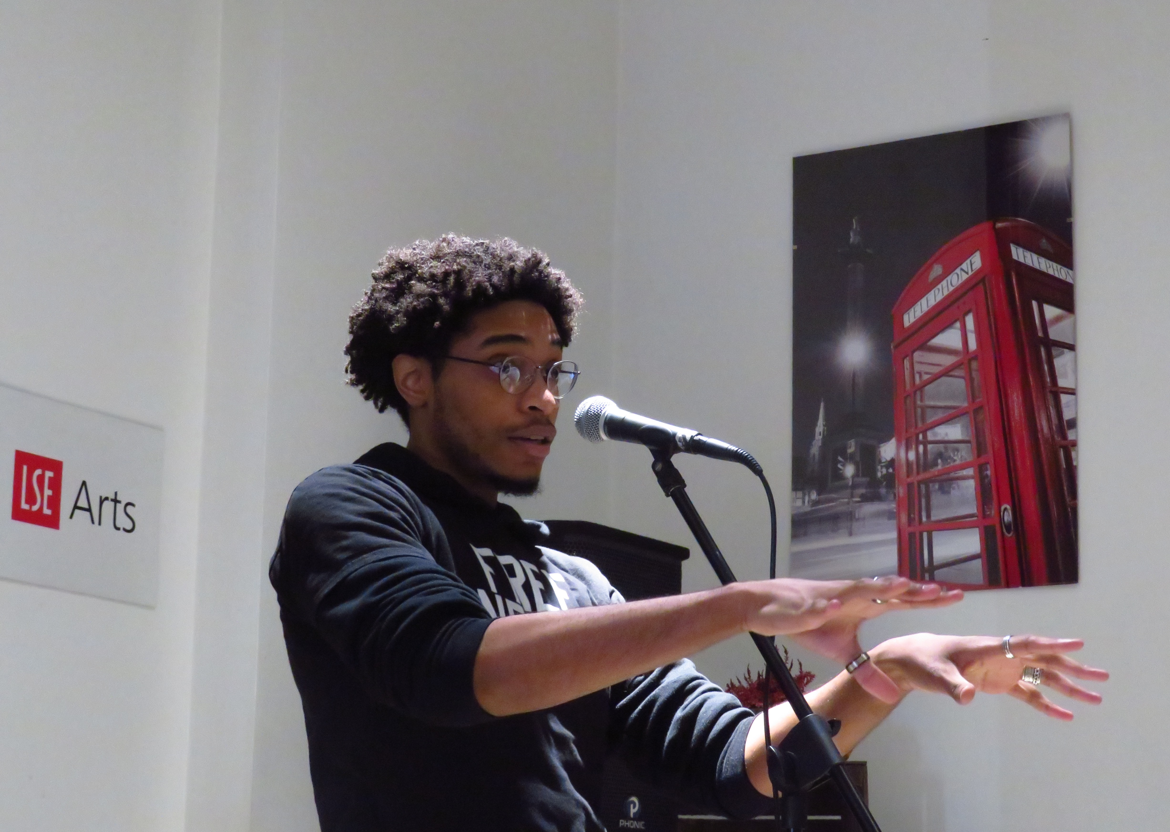 LSE Chill performer